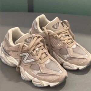 New Balance 9060 Mushroom Timberwolf